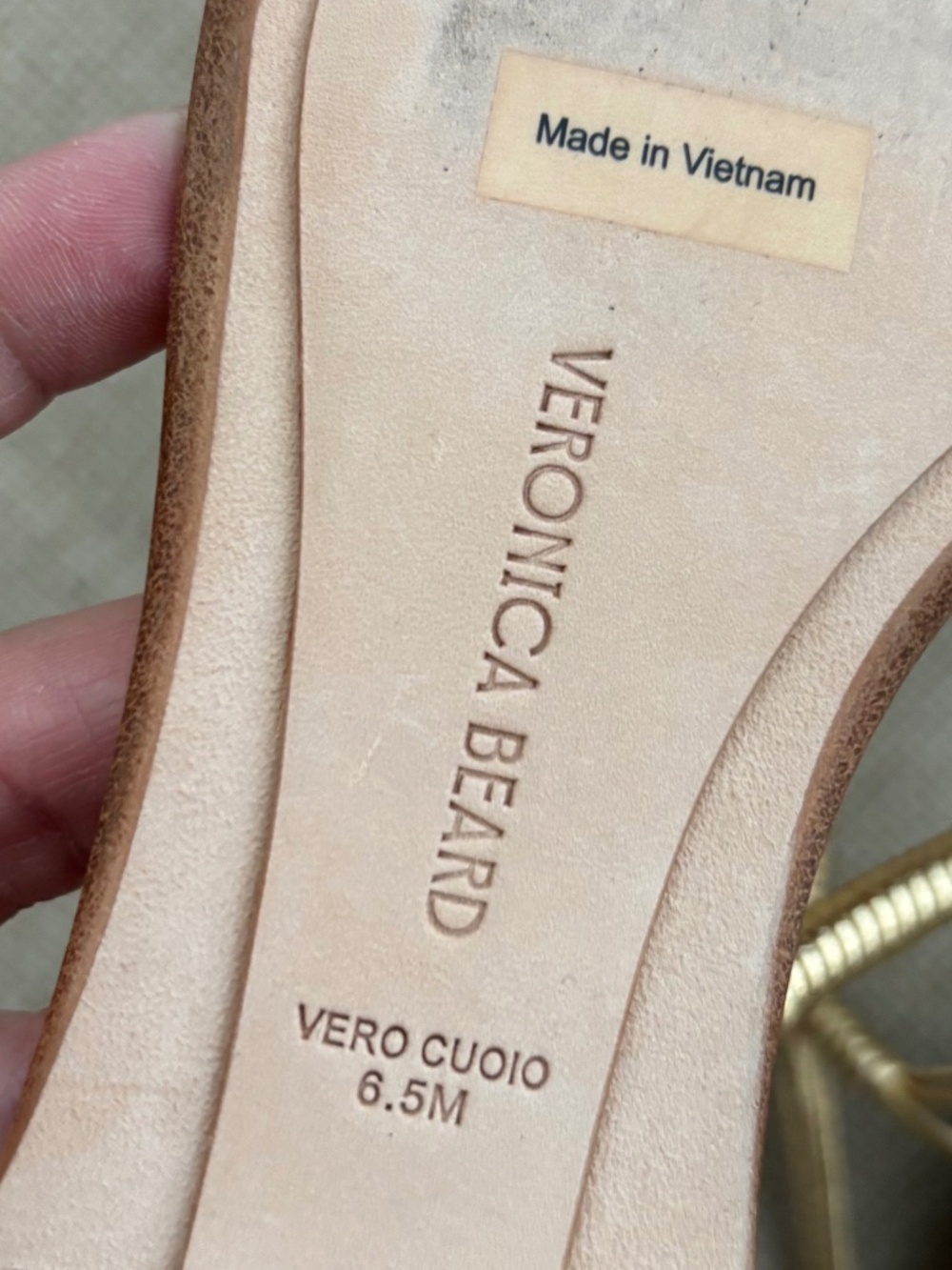 Veronica Beard Amelia T-Strap Thong Metallic Sandal - Size 6.5M - Picture 5 of 7